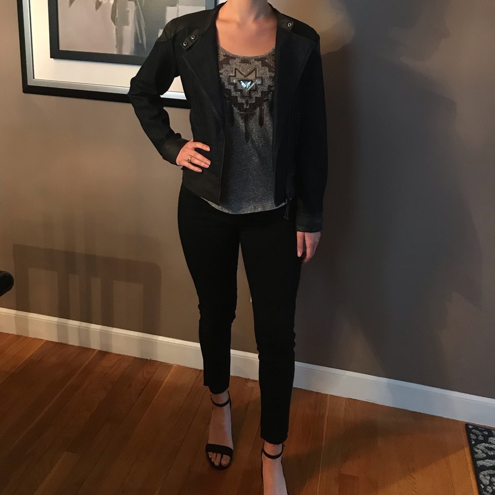 Express Sequined Gray Tank - Picture 5 of 5